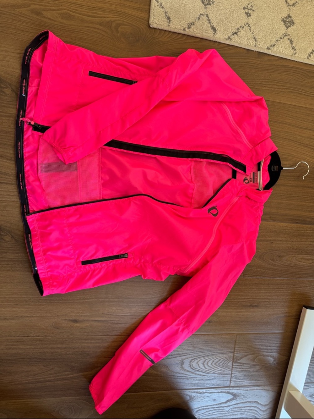 Pearl Izumi Women's Neon Pink Bike Jacket